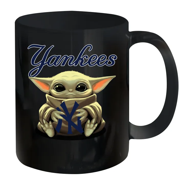 Baby Yoda Hugs Loves The New York Yankees Baseball Ceramic Mug 11oz