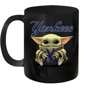 Baby Yoda Hugs Loves The New York Yankees Baseball Ceramic Mug 11oz