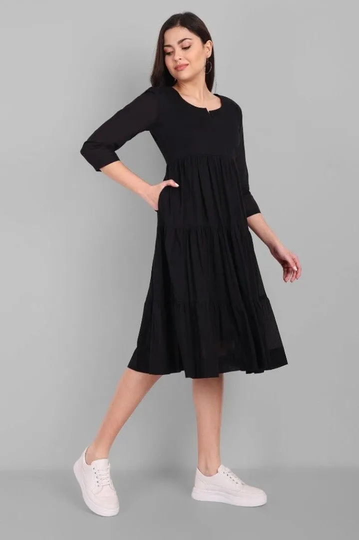 Black Cotton Mul Short Graduated Dress
