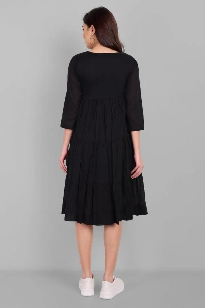 Black Cotton Mul Short Graduated Dress