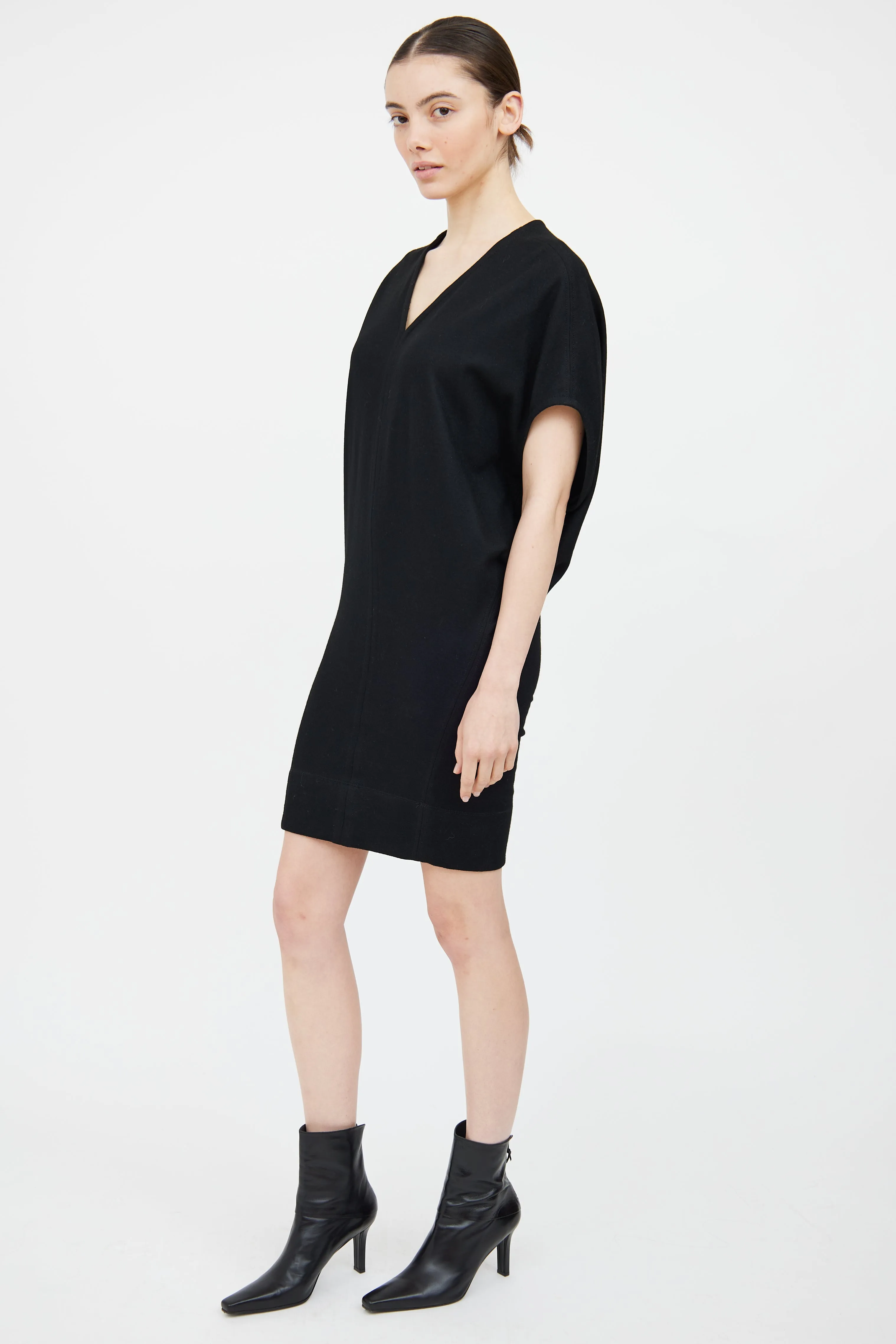 Black Wool Wing Sleeveless Dress