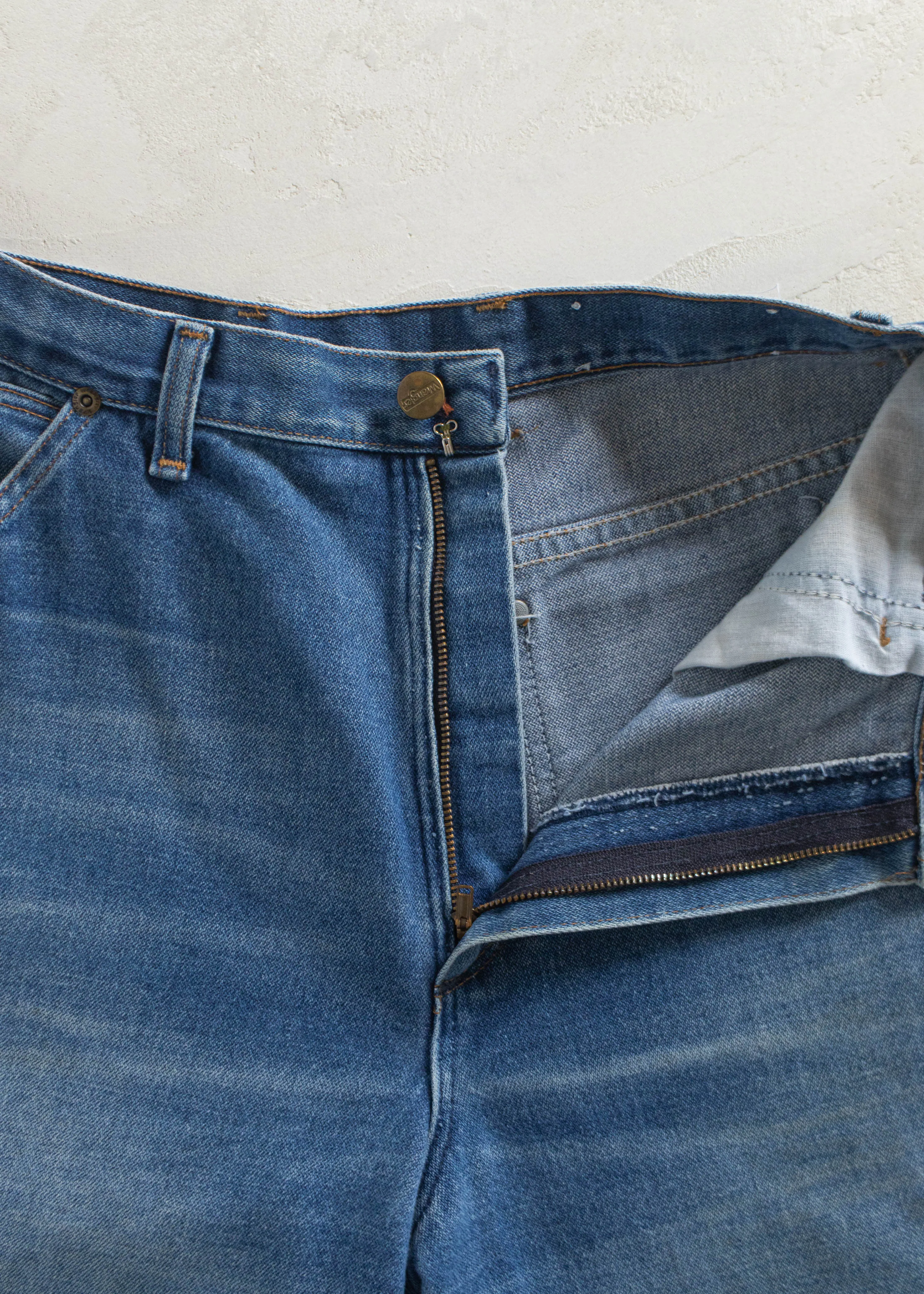 Vintage 1980s Wrangler Darkwash Flare Jeans Size Women's 28 / Men's 31