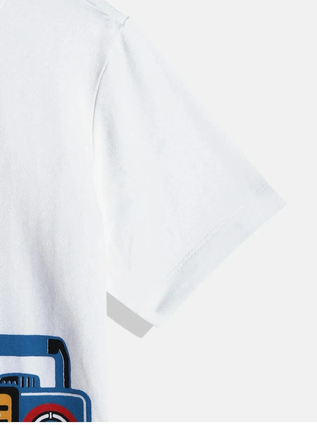 White Half Sleeves Casual Round Neck Cotton Tshirt